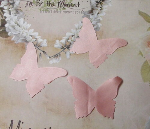 Borboletas em Cetim - Rose Claro - 25 un - 6,5x6,0cm