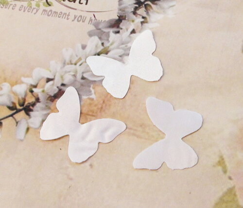 Borboletas em Cetim Brancas - 50 un - 3,5x3,0cm