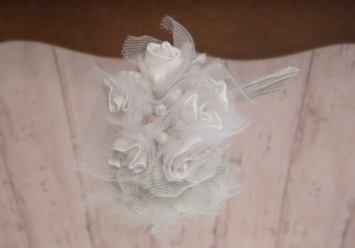 Buque em Cetim - Pacote com 18 Flores