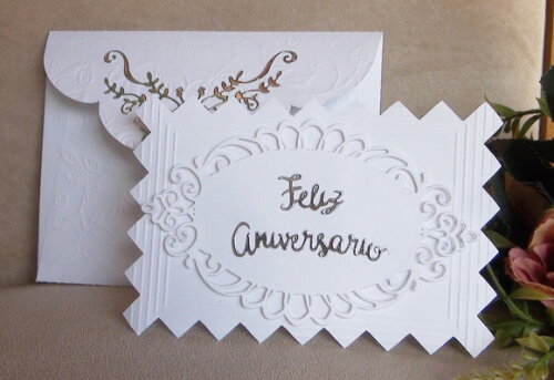 Envelope e Cartão Feliz Aniversario.