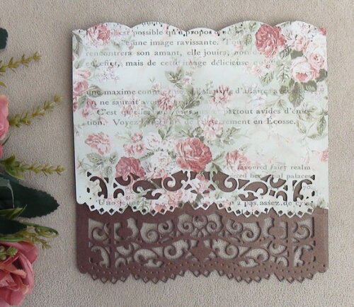 Faca de Corte para Scrapbooking - A2 Scalloped Borders Three