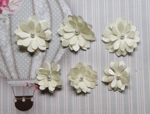 Flor em 3d - Amarelas - 06 un