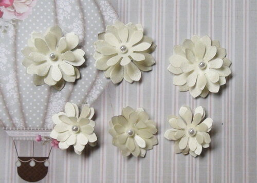 Flor em 3d - Amarelas - 06 un