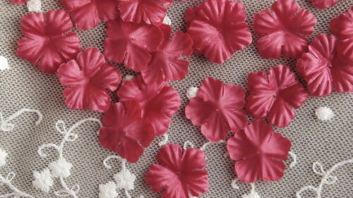 Flor em Cetim - 30 Unidades - Pink