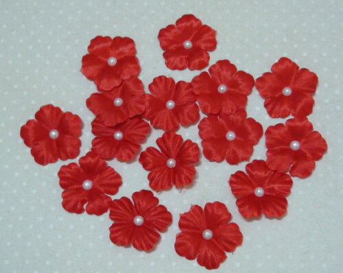 Flor em Cetim - 30 Unidades.