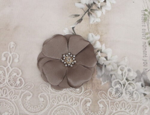 Flor em Cetim Chaton Marron - 5cm - 01 un