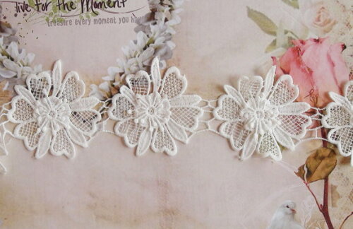 Flor em Renda - Branco - 10un