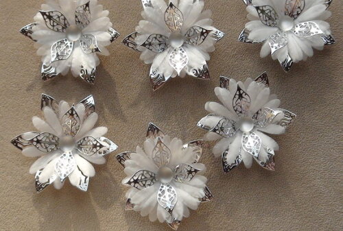 Flor para Scrapbooking - 6 Unidades.