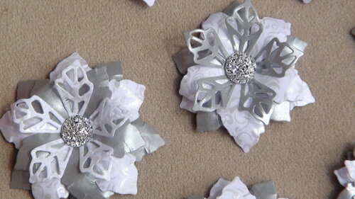 Flor para Scrapbooking - 7 Unidades.