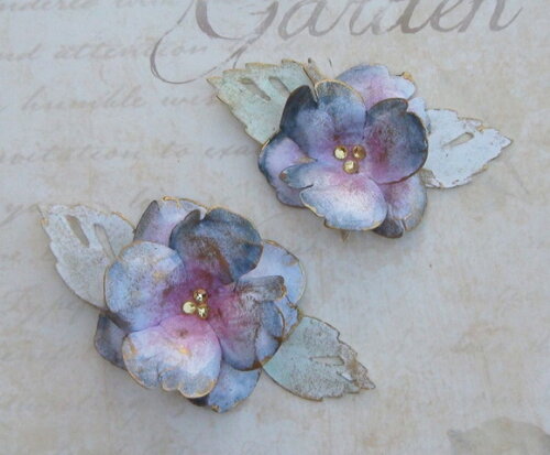 Flores Artesanais em Papel 180 Gr - 03 un