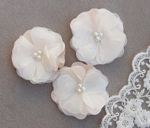 Flores em 3d - 05 un - Marfim