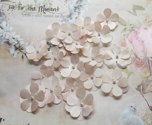Flores em Cetim 3d - 3cm - 10 un