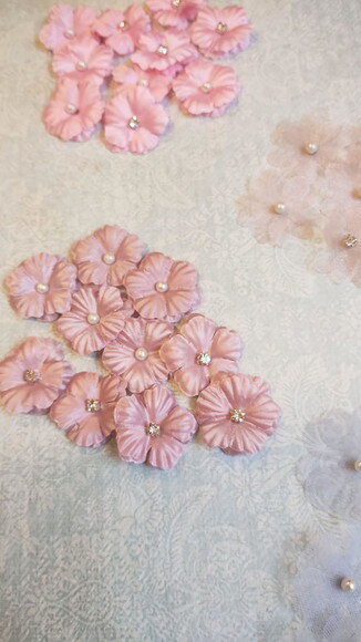 Flores em Cetim e Organza - 60 un