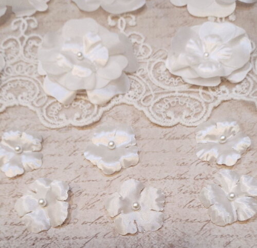 Flores em Cetim e Organza - 21 Flores