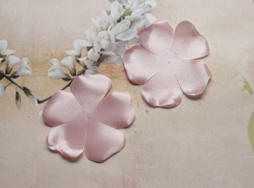 Pétalas de Flor em Cetim - Rose Claro - 6,0 cm - 30 un