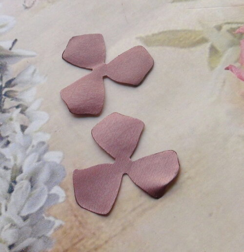 Pétalas de Flor em Cetim - Rose Queimado - 30 un