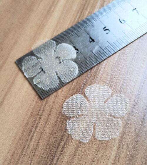 Pétalas de Flor em Organza - 3,0cm - 100un
