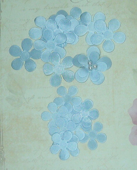 Pétalas de Flores em Cetim Azul Celeste - 30 un