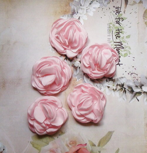 Rosas em Cetim 3d - 05 un