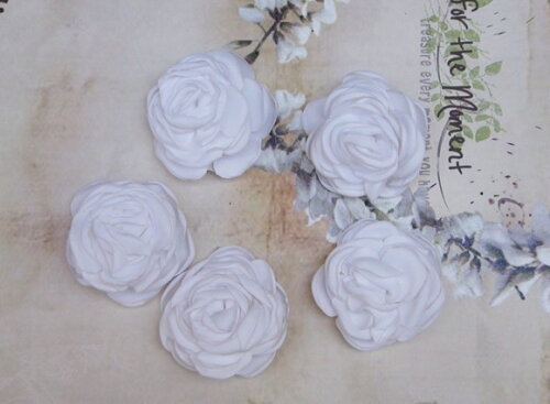 Rosas em cetim 3D - 05 Un