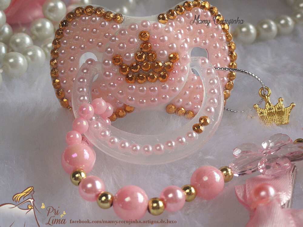 Chupeta em pérolas com prendedor simples fixo- rosa princess