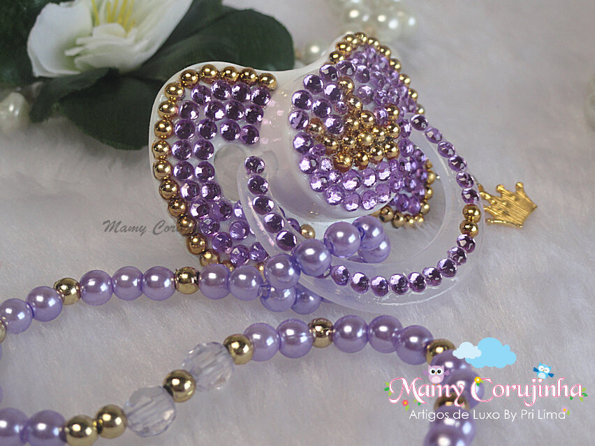 Chupeta em pérolas com prendedor simples fixo- lilas
