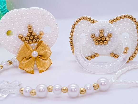 Chupeta + prendedor luxo Dourado