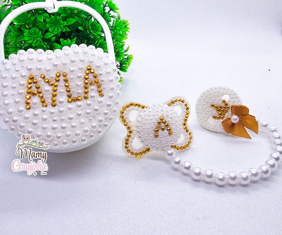 Kit Chupeta Pérolas + Porta Chupeta + Prendedor Dourado