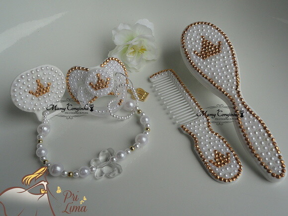 Kit pente bebe + escova coroa dourada