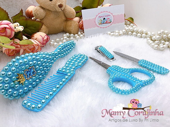 Kit pente escova + kit manicure