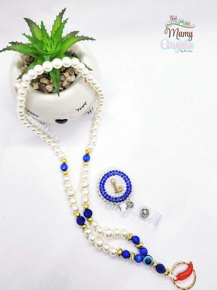 Kit Porta Crachá Retrátil + Cordão l