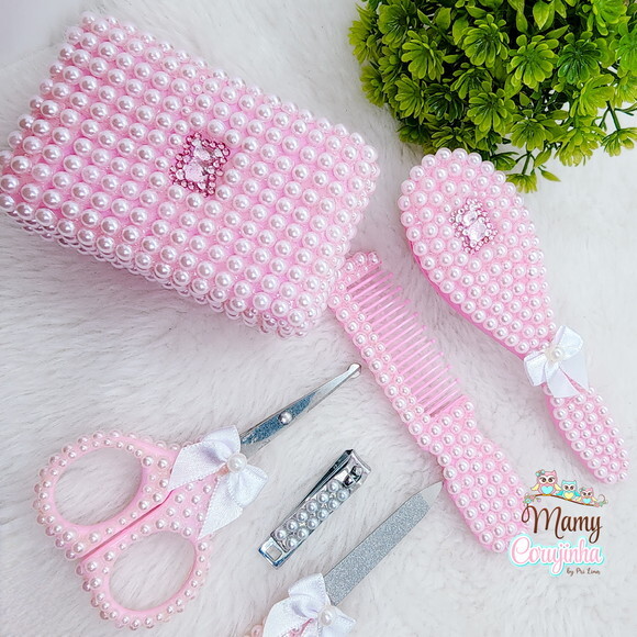 Kit Saboneteira + Kit Manicure + Pente e Escova Macia Rosa