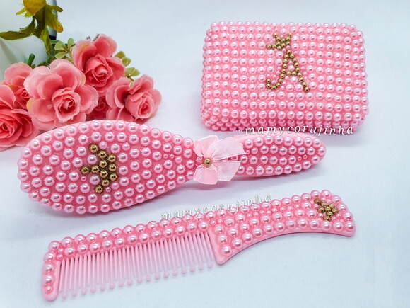 Kit Saboneteira + Pente e escova macia Rosa A