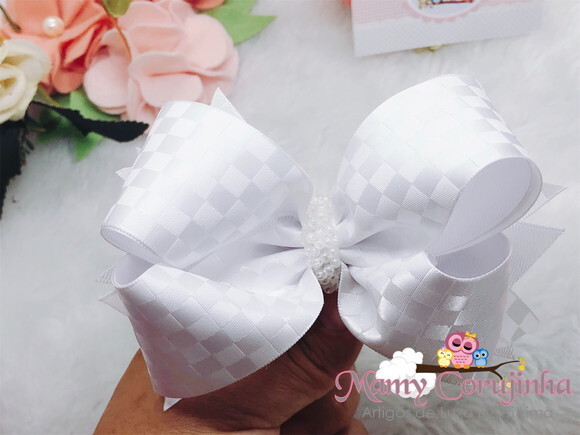 LAÇO BOUTIQUE BRANCO COM CHUVA DE PÉROLAS