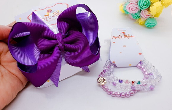 Laço Lilás + trio pulseira com nome