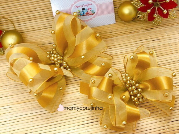 Laço organza luxo dourado com chuva de perolas