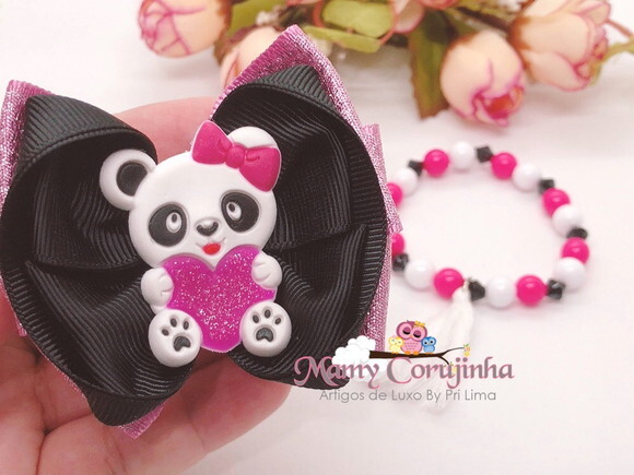 LINDO PANDA COM PULSEIRINHA