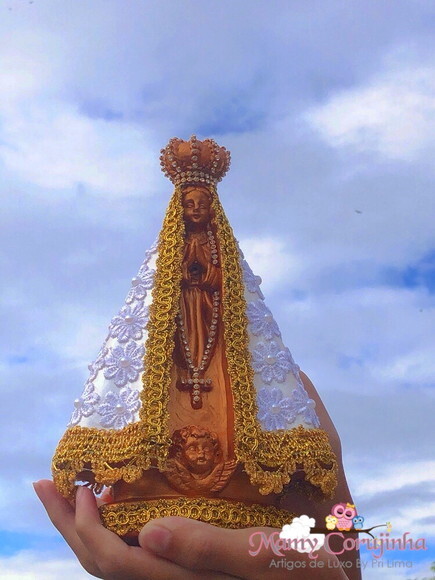 Nossa Senhora com manto em renda guipir 25cm