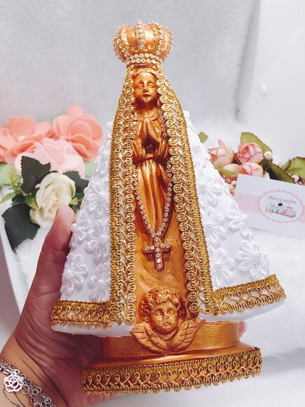 Nossa Senhora com manto em renda guipir 25cm