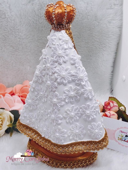 Nossa Senhora com manto em renda guipir 25cm