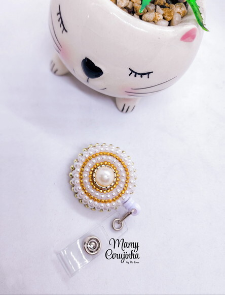 Porta Crachá Retratil Branco e Dourado