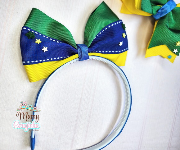 Tiara Copa , Laço em Pé