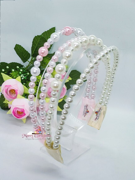Tiara em Pérola Branco e Rosa