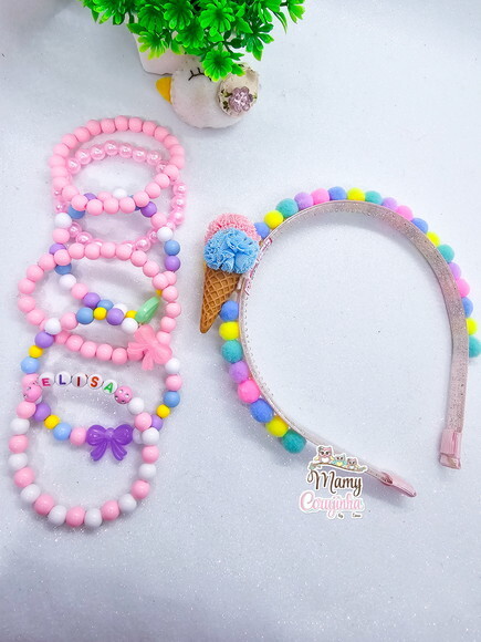 Tiara Sorvetinho Doce + Kit 6 Pulseiras