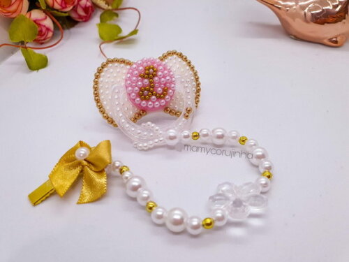 Chupeta miolo rosinha com detalhes dourado