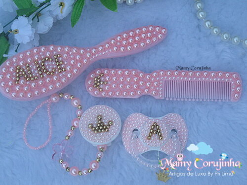 Kit pente bebe + escova + chupeta + prendedor Luxo