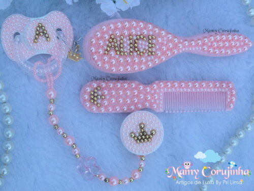 Kit pente bebe + escova + chupeta + prendedor Luxo