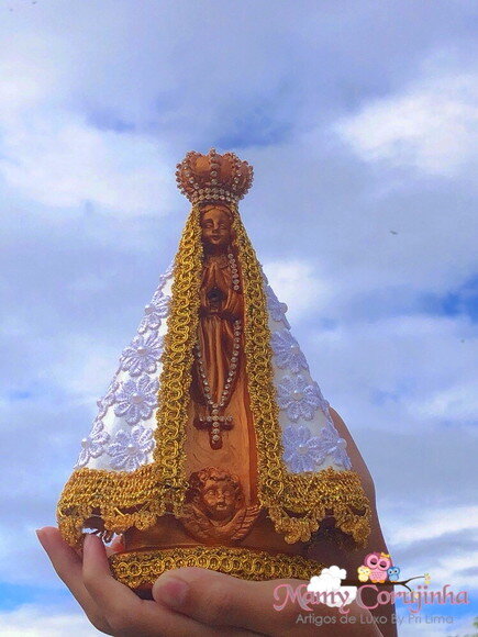 Nossa Senhora com manto em renda guipir 25cm