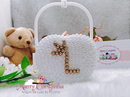 Porta chupeta modelo coração letra L