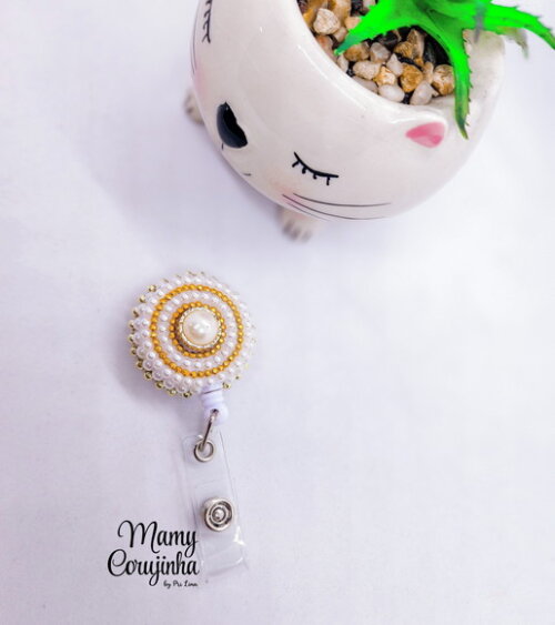 Porta Crachá Retratil Branco e Dourado